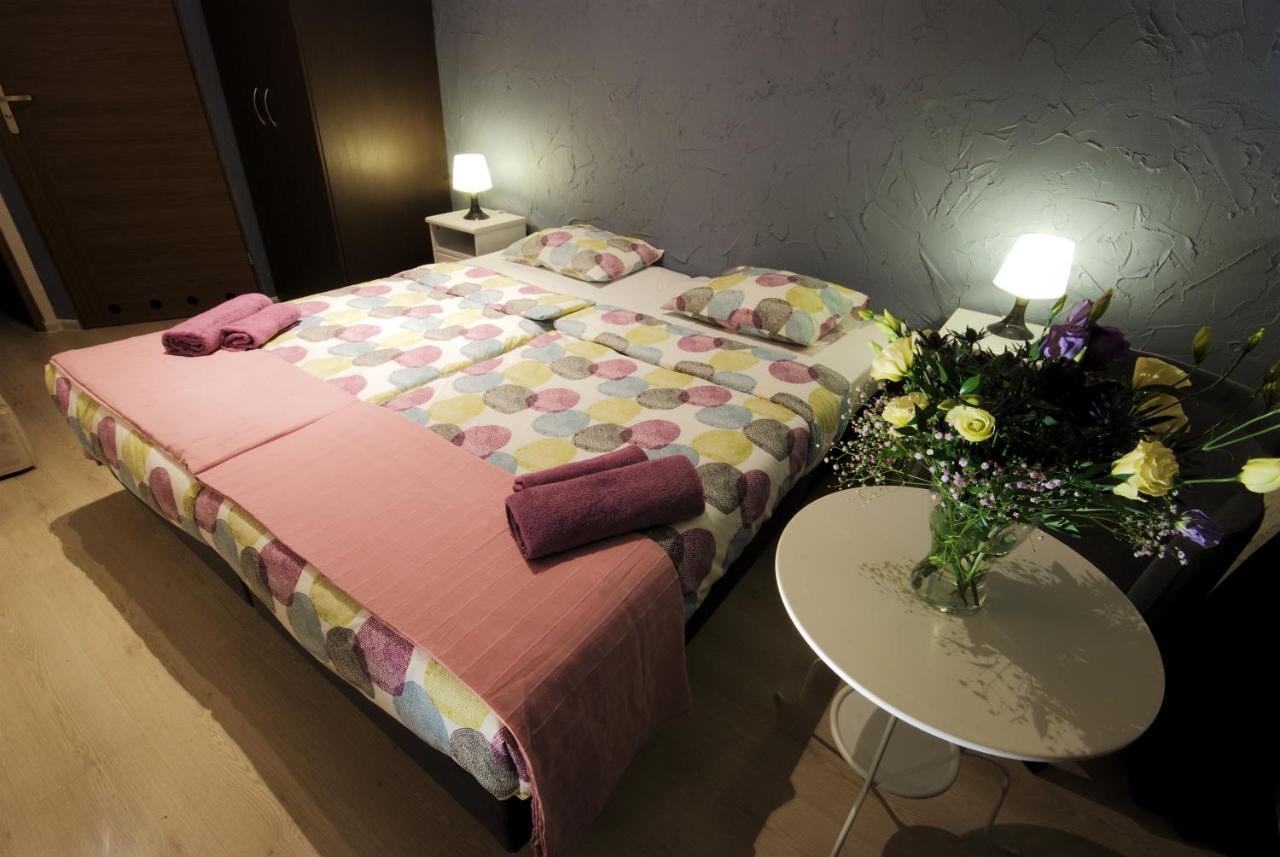 Rosemary'S Private Ensuite Rooms In Old Town Poznan Oda fotoğraf